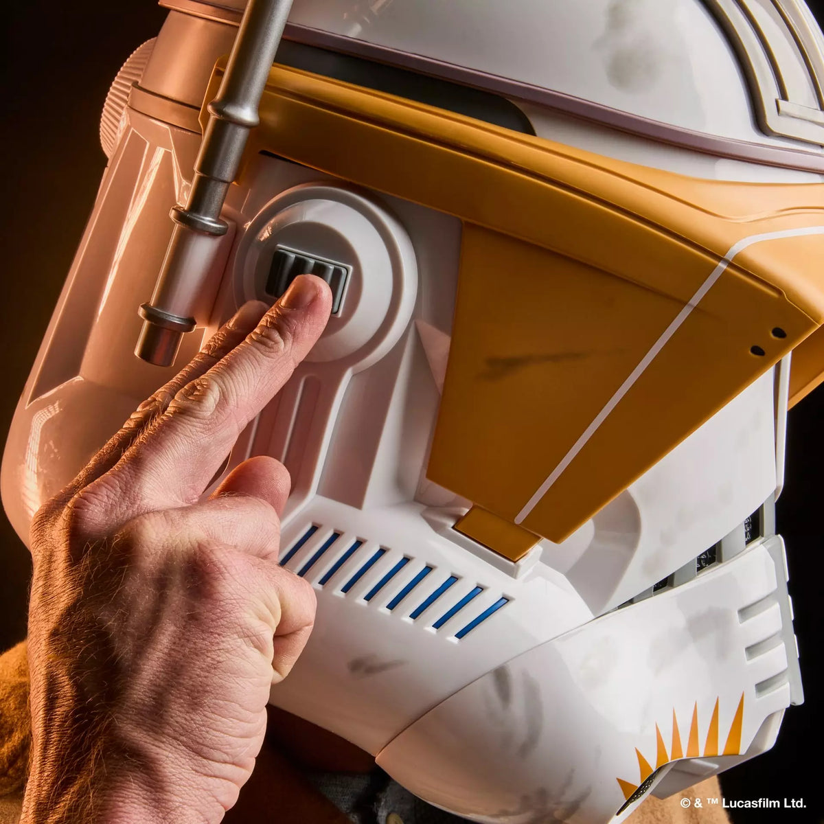 STAR WARS The Black Series Clone Commander Cody Electronic Helmet