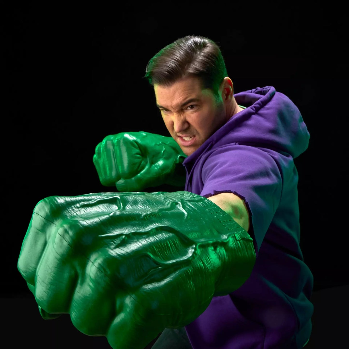 Marvel Legends Series Incredible Hulk Premium Role-play Fists with Smash 'N Bash Sound FX