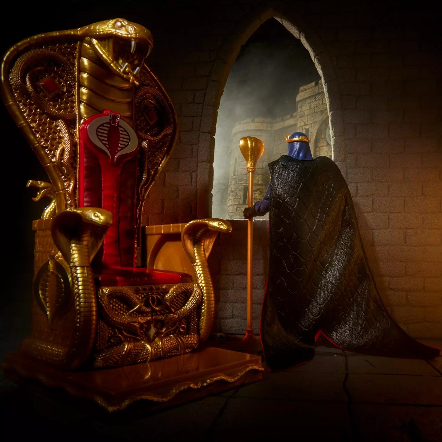 G.I. Joe - Classified Series #221 Cobra Commander in Dress Uniform & Throne